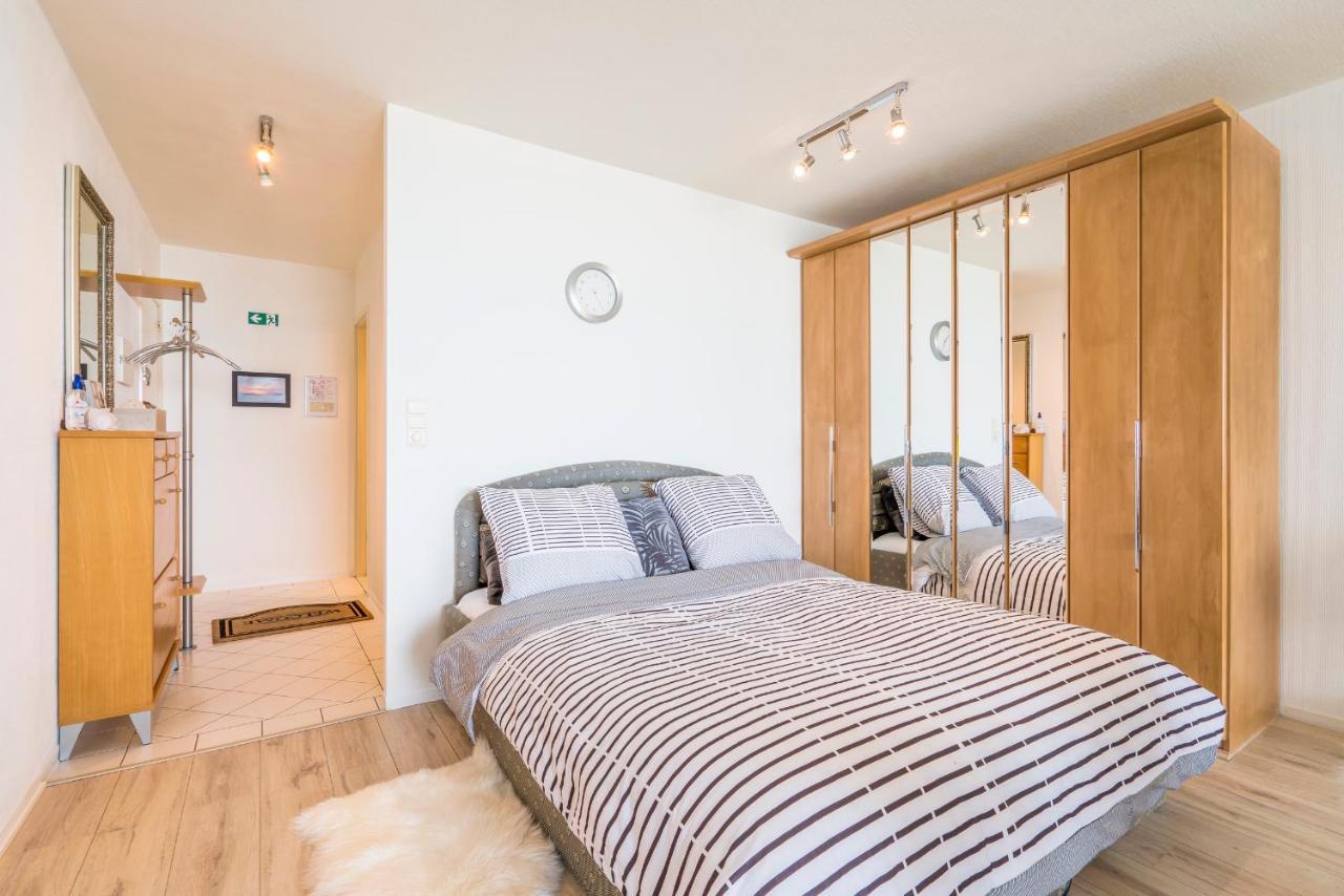 Luxueuze Vakantiestudio Met Zeezicht En Terras In Oostende Ngoại thất bức ảnh