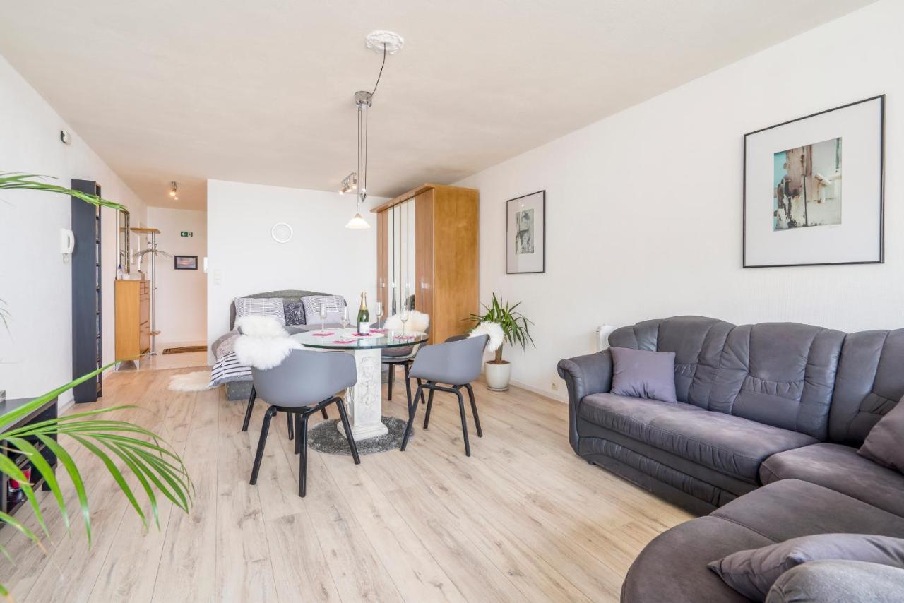 Luxueuze Vakantiestudio Met Zeezicht En Terras In Oostende Ngoại thất bức ảnh