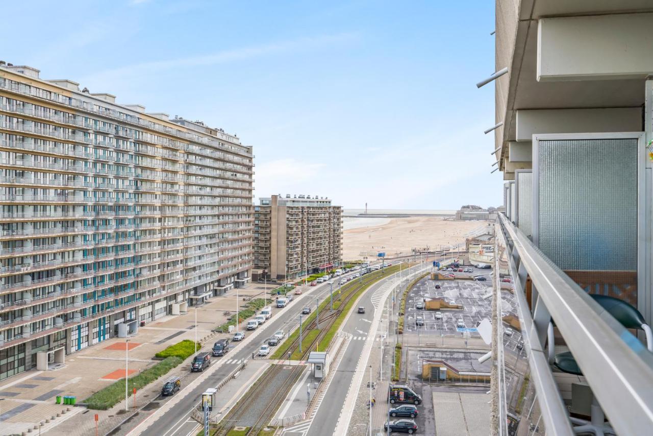 Luxueuze Vakantiestudio Met Zeezicht En Terras In Oostende Ngoại thất bức ảnh