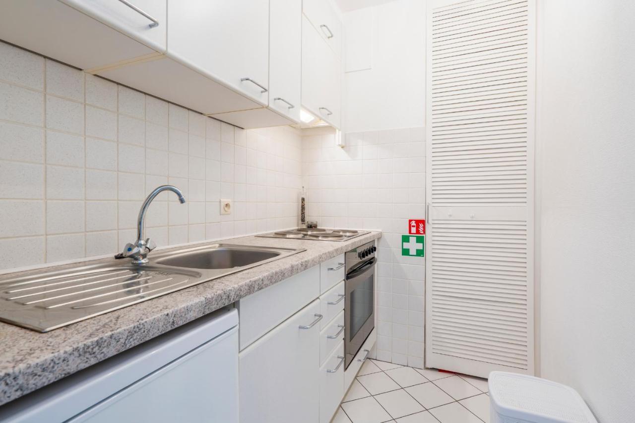 Luxueuze Vakantiestudio Met Zeezicht En Terras In Oostende Ngoại thất bức ảnh