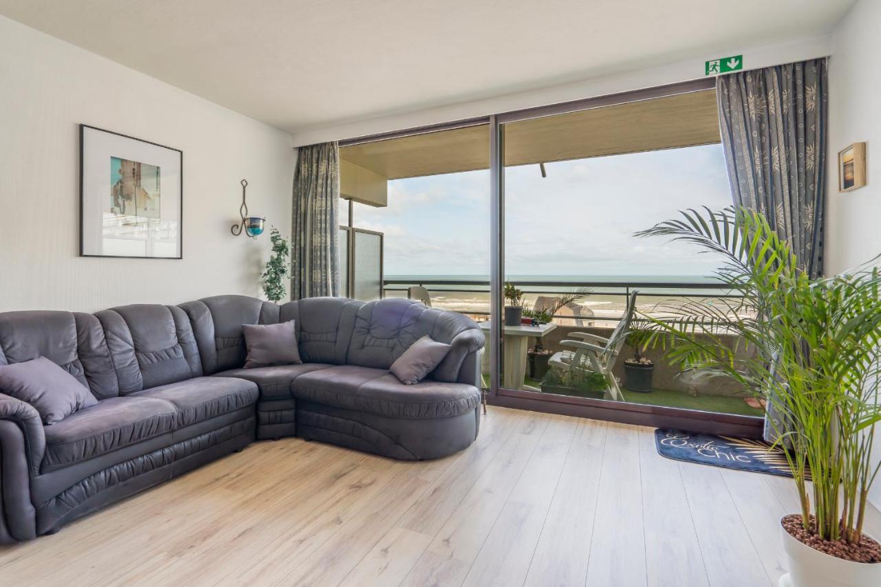 Luxueuze Vakantiestudio Met Zeezicht En Terras In Oostende Ngoại thất bức ảnh